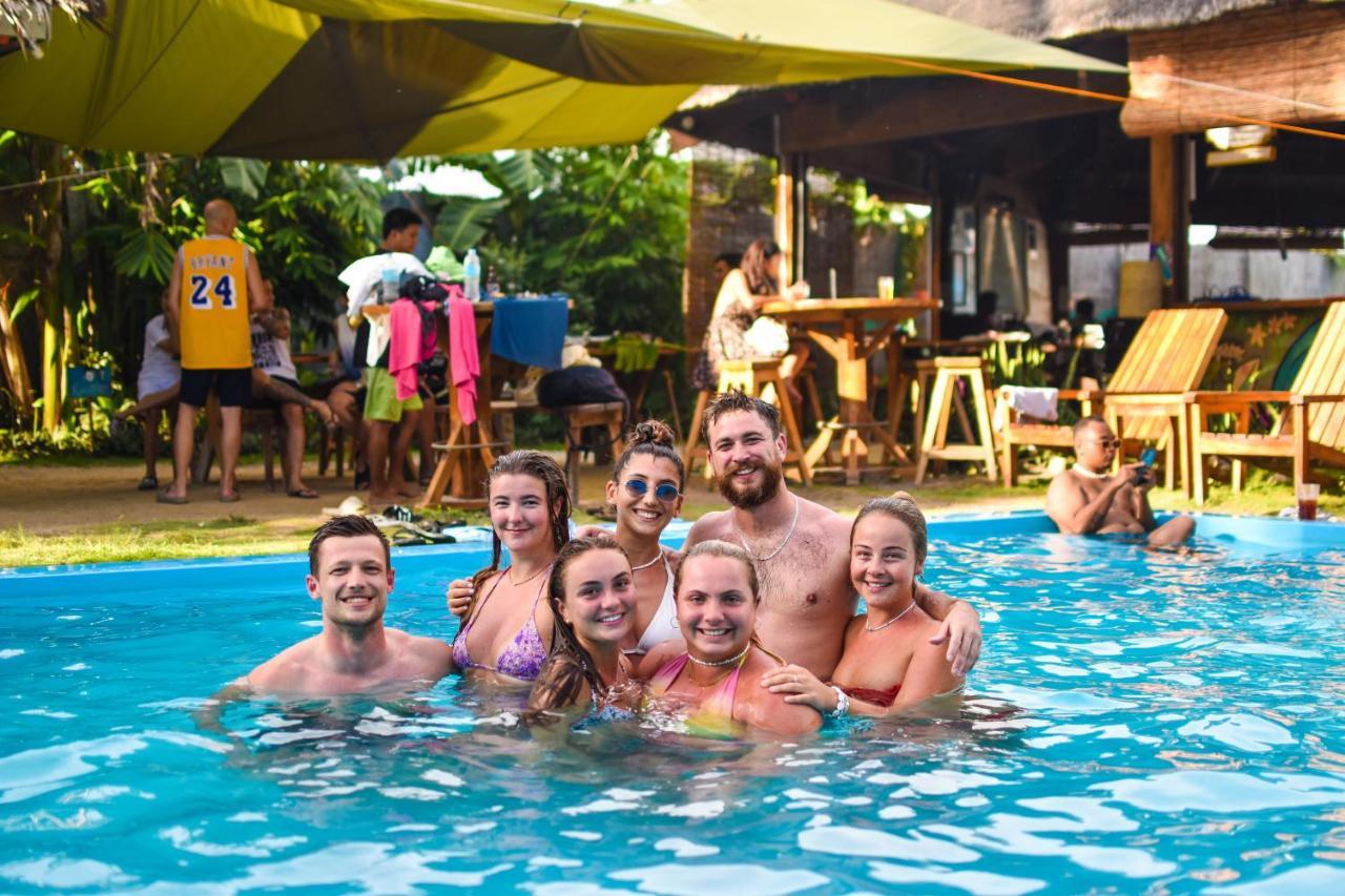 Mad Monkey Hostel Siargao (Adults Only) General Luna  Bagian luar foto