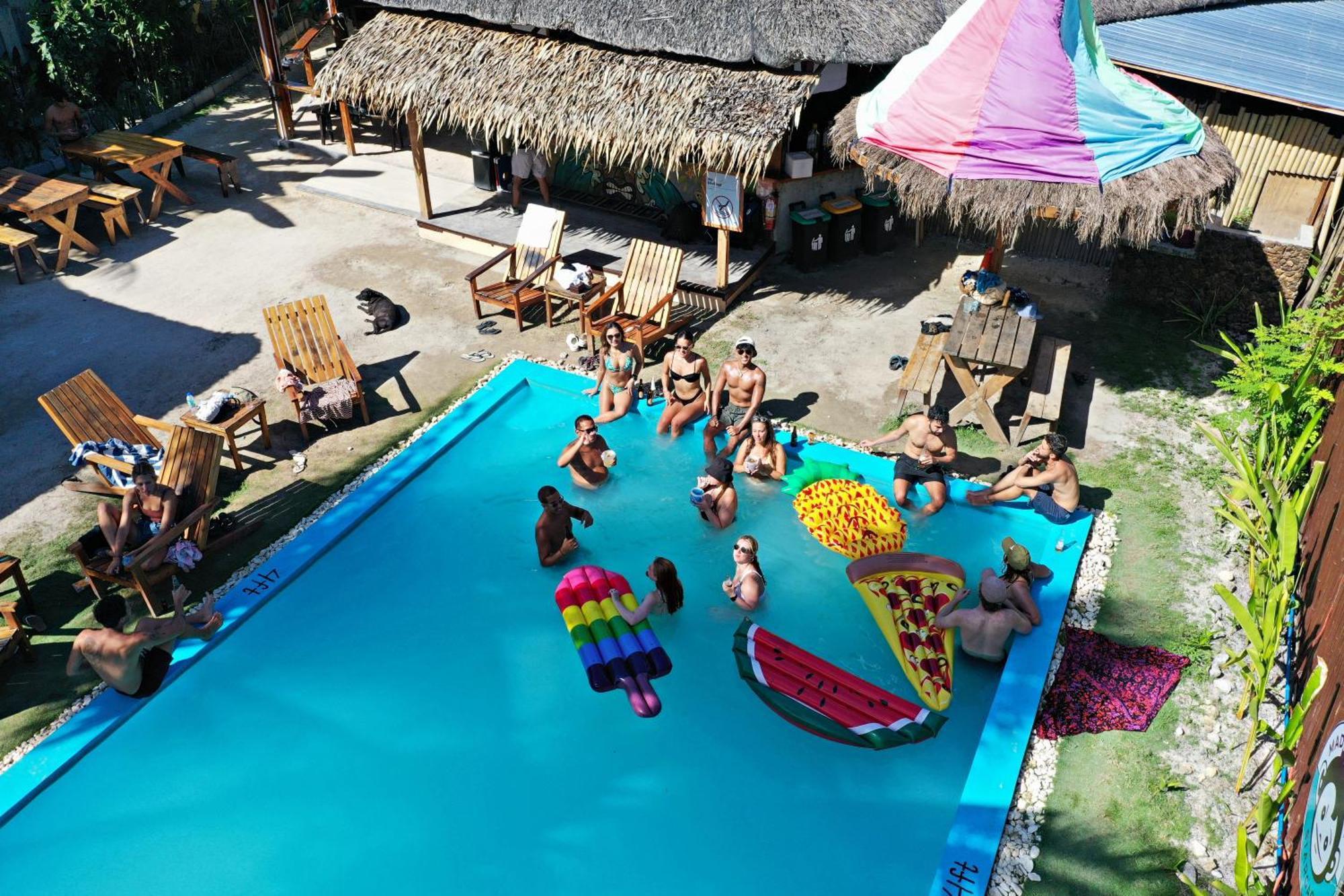 Mad Monkey Hostel Siargao (Adults Only) General Luna  Bagian luar foto