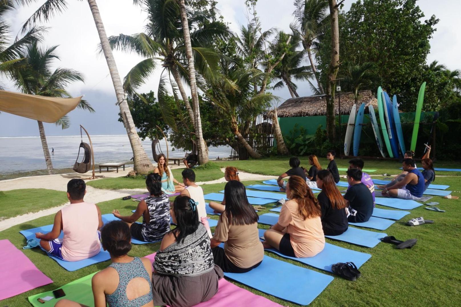 Mad Monkey Hostel Siargao (Adults Only) General Luna  Bagian luar foto