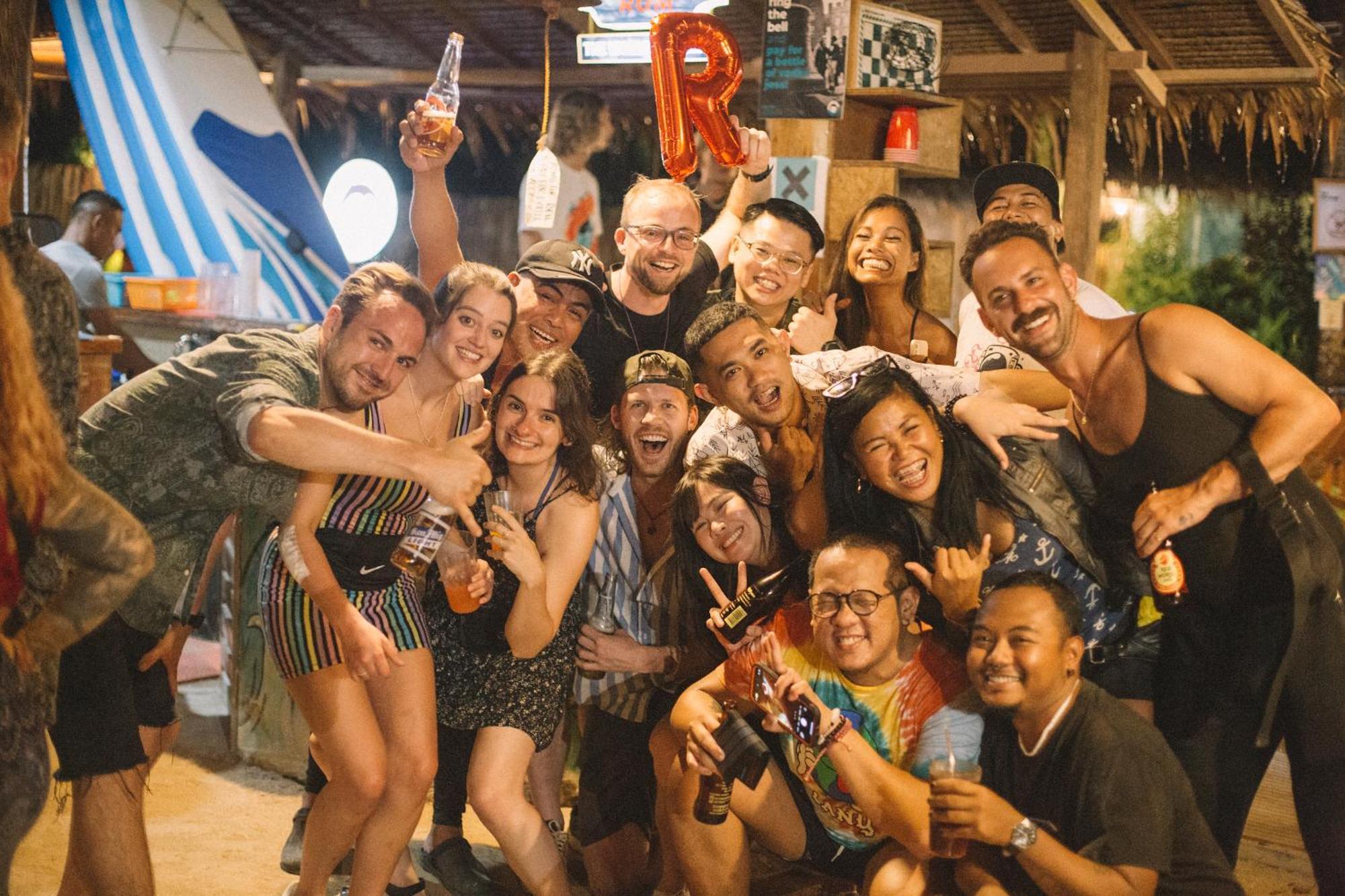 Mad Monkey Hostel Siargao (Adults Only) General Luna  Bagian luar foto